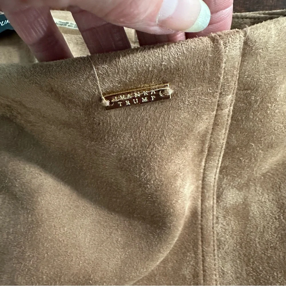Ivanka Trump Faux Suede Skinny Pants Camel Tan Size Medium EUC High Rise Stretch